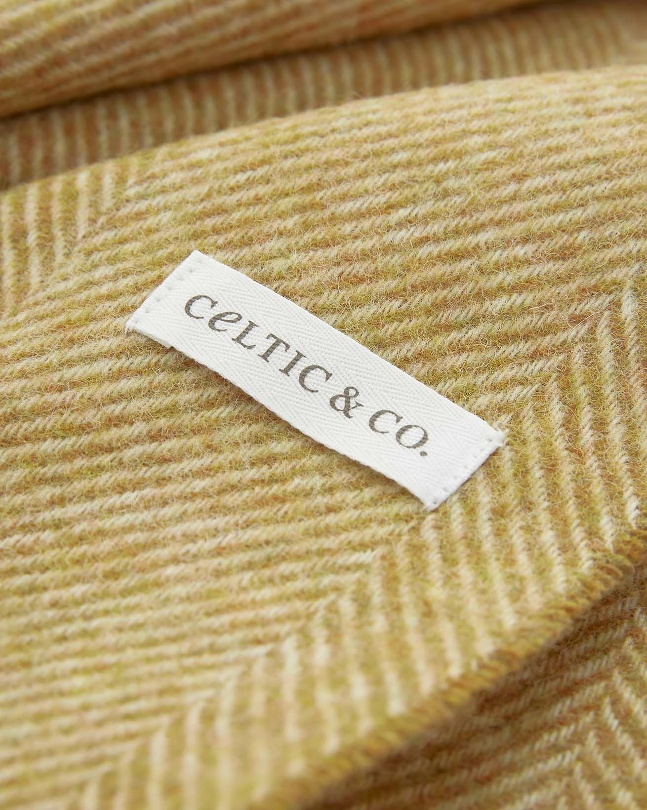 Shetland Wool Throw 5 Shetland Wool Throw - Image 3