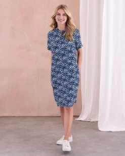 Short Sleeve Knee Length Shift Dress