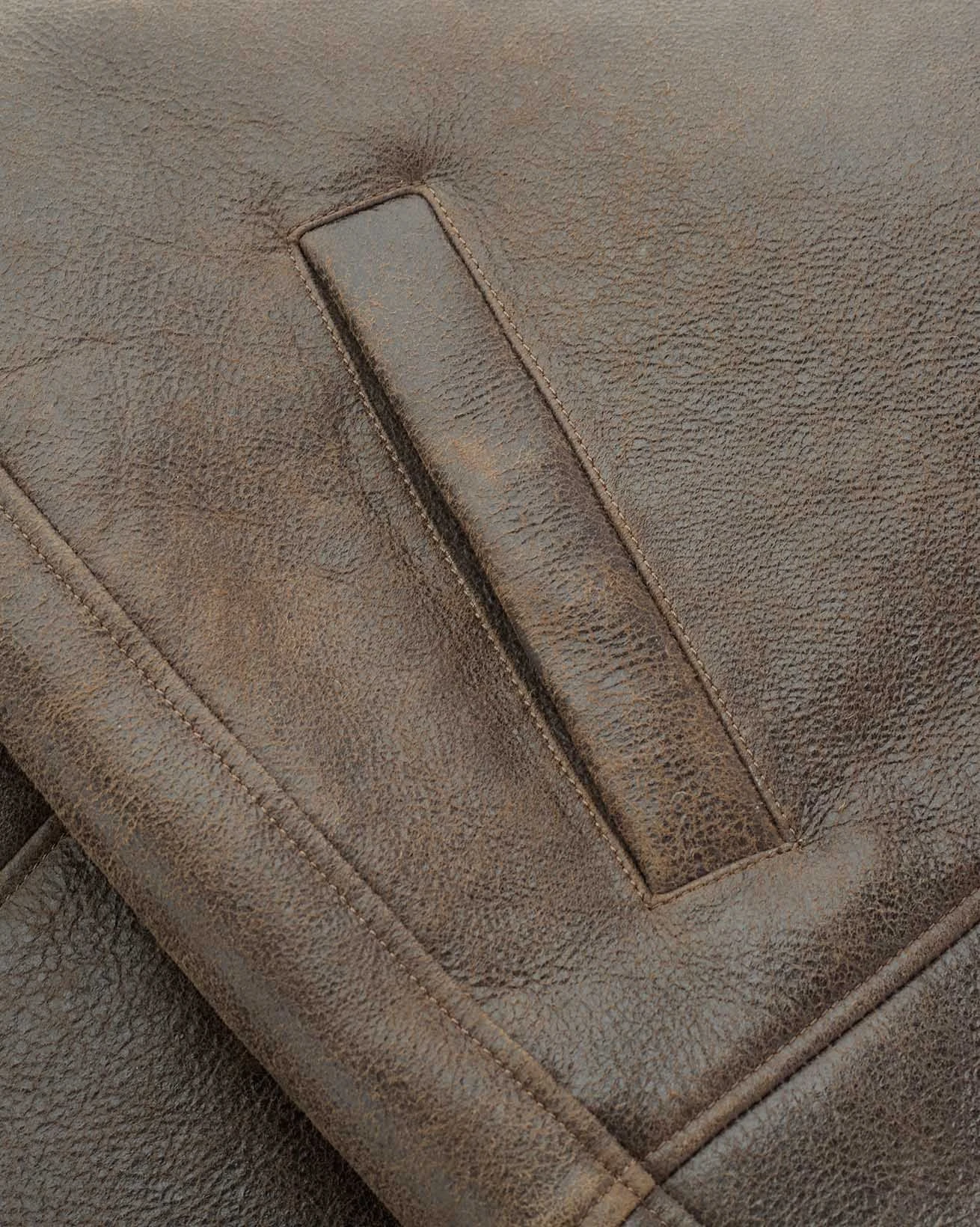 Men's Shearling Vest 8 Men's Shearling Vest - Image 6