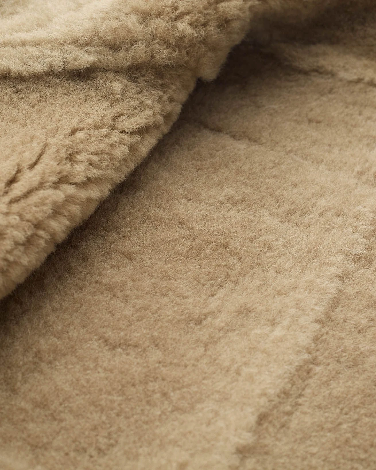 Men's Shearling Vest 11 Men's Shearling Vest - Image 9