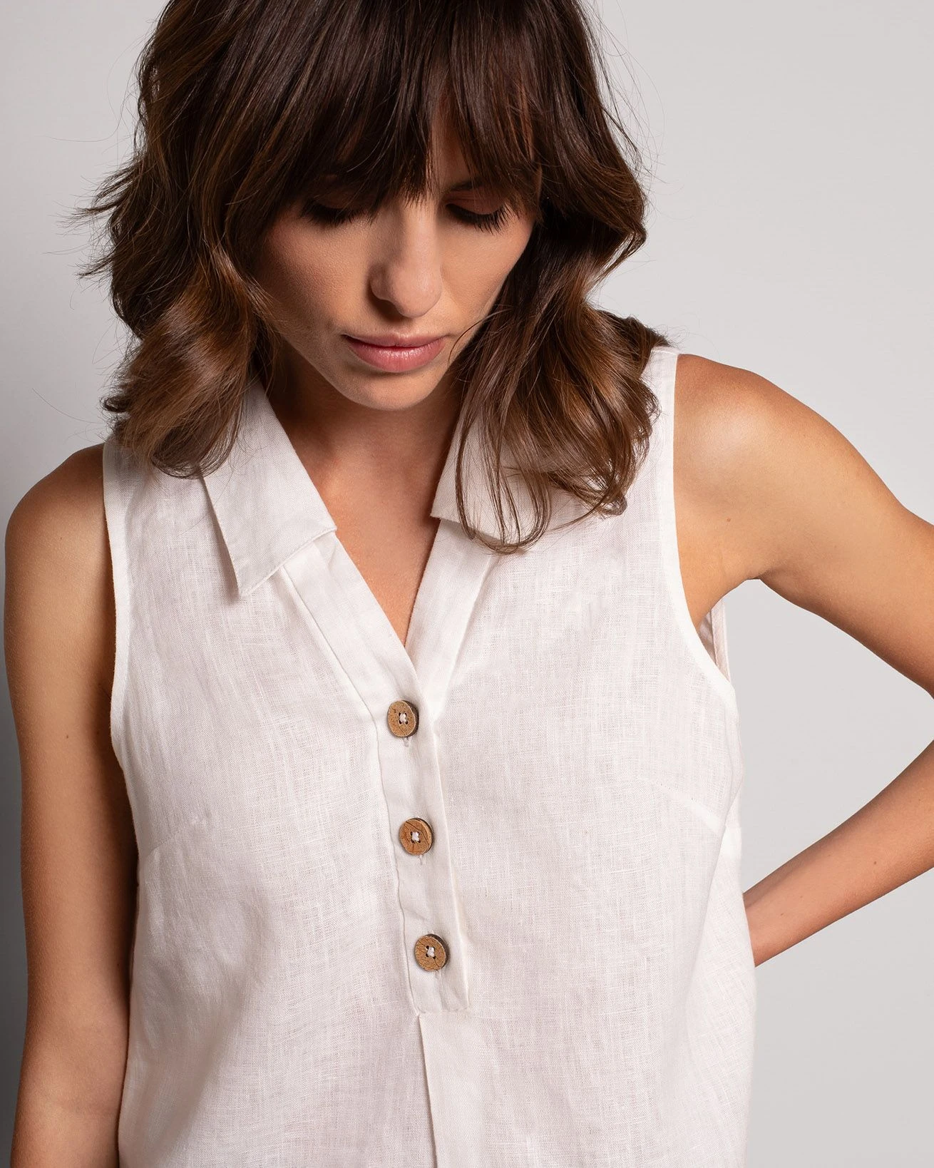 Pure Linen Sleeveless Blouse 5 Pure Linen Sleeveless Blouse - Image 3