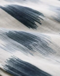 Printed Lightweight Linen Blend Scarf 8 Printed Lightweight Linen Blend Scarf -Celtic & Co 191401