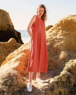 Linen Sleeveless Midi Swing Dress 7 Linen Sleeveless Midi Swing Dress -Celtic & Co 195601