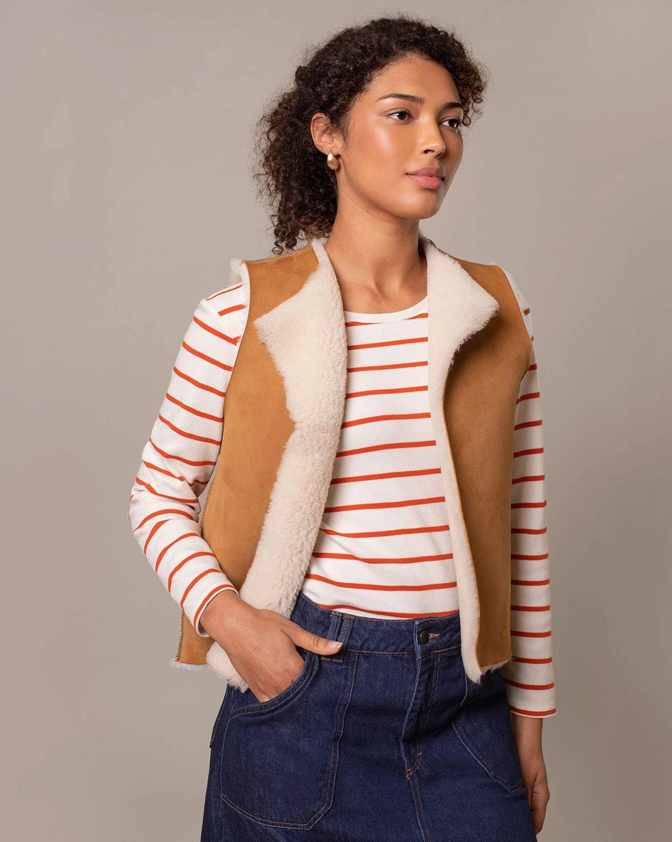 Raw Edge Reversible Shearling Vest 11 Raw Edge Reversible Shearling Vest - Image 9