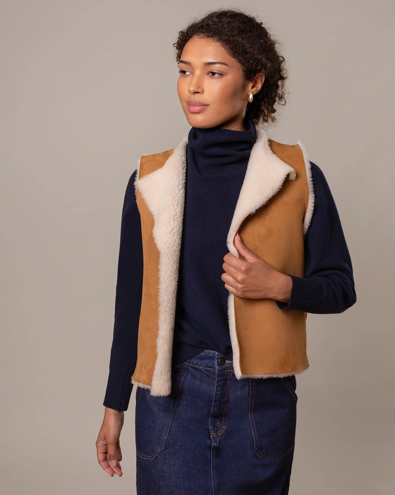 Raw Edge Reversible Shearling Vest 4 Raw Edge Reversible Shearling Vest - Image 2