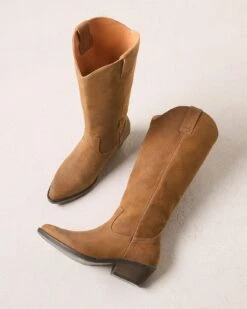 Mid Length Pull On Cowboy Boots