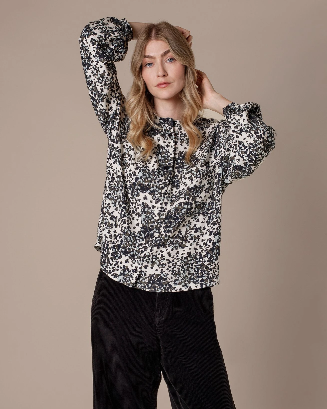 Printed Drop Shoulder Collarless Shirt 5 Printed Drop Shoulder Collarless Shirt - Image 3