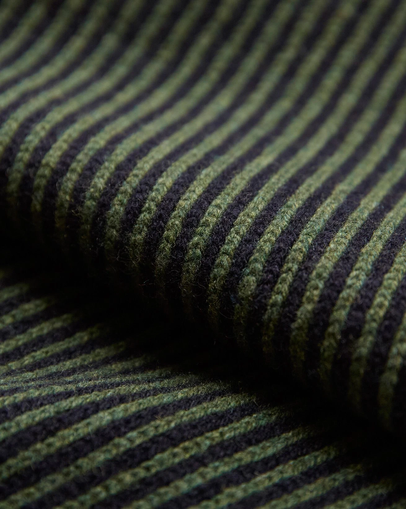 Men's Lambswool Vertical Stripe Scarf 5 Men's Lambswool Vertical Stripe Scarf - Image 3