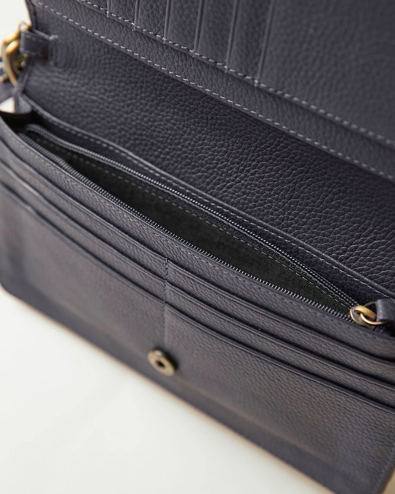 Leather Phone Bag 7 Leather Phone Bag - Image 5