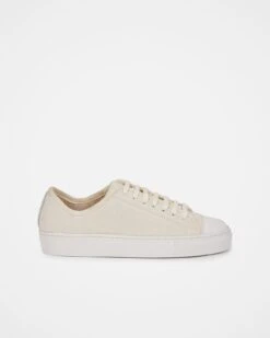 Canvas Low Top Sneakers -Celtic & Co 92164
